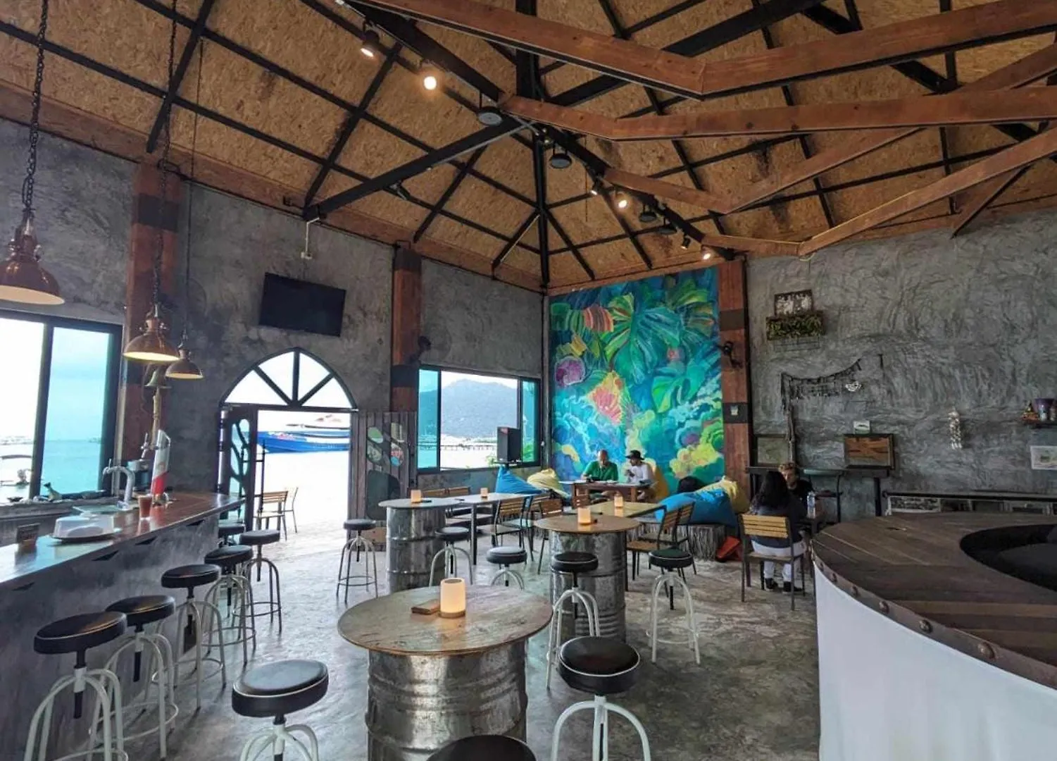 Goodtime Utopia Guesthouse كو تاو فندق
